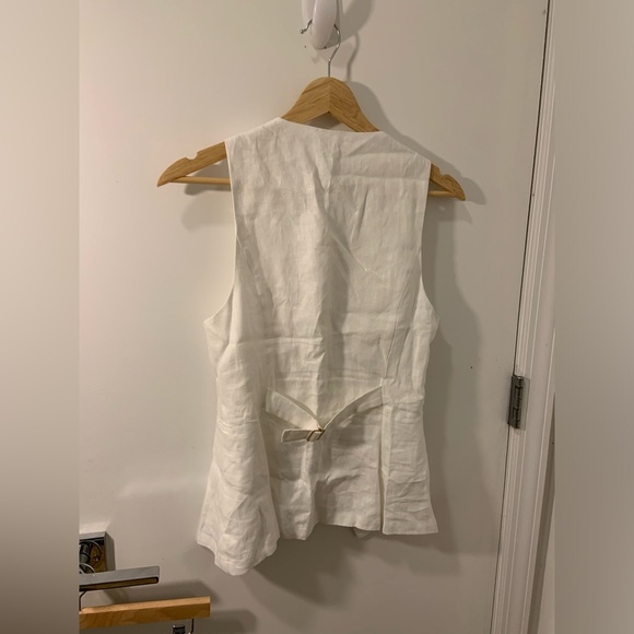 Reformation Aspen linen vest - size 2 - Picture 9 of 9